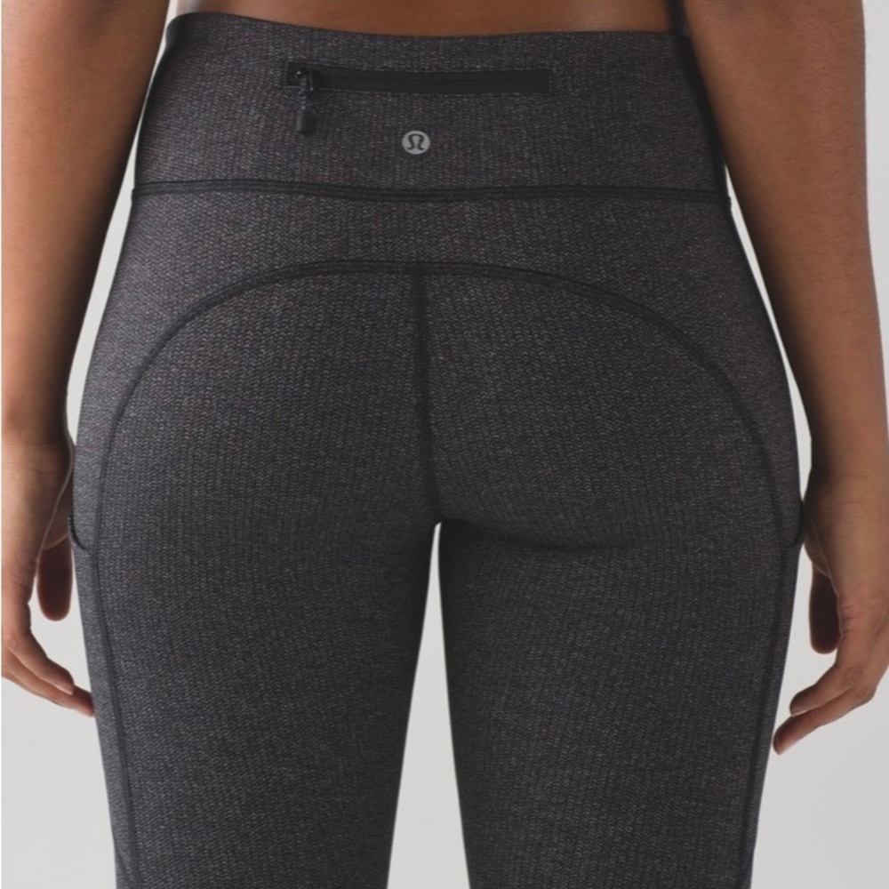 Lululemon Speed Tight V - Picture 9 of 10